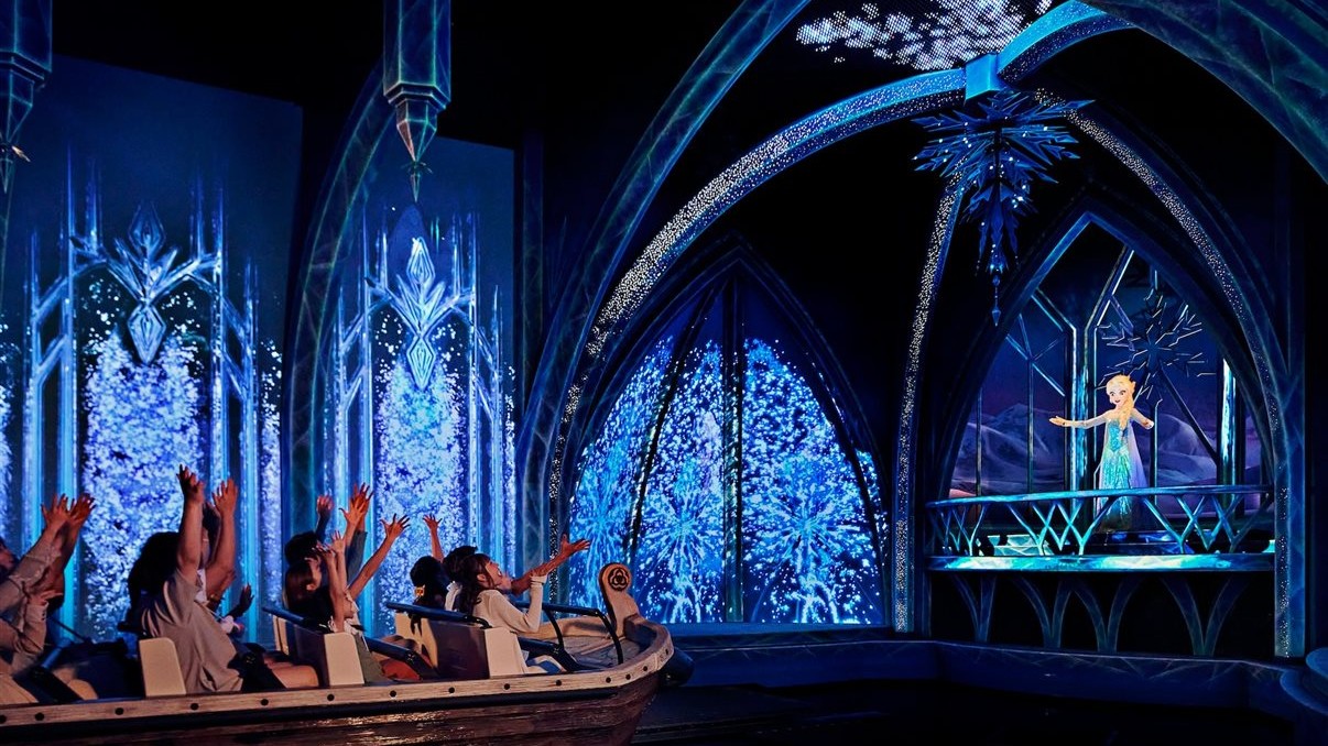 Disney inaugura el esperado mundo de Frozen en Disneyland París