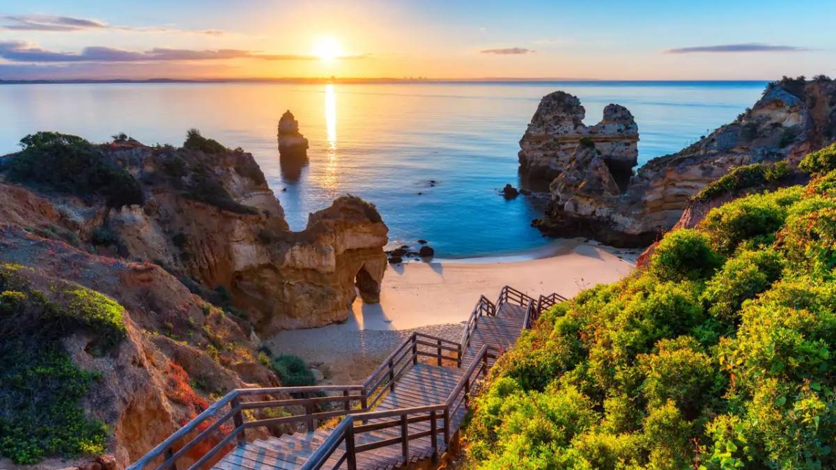 El Algarve se posiciona entre los destinos top de senderismo en Europa en 2026