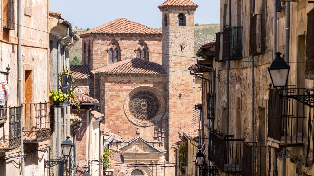 Sigüenza, el pueblo medieval que marcó un antes y un después en el turismo rural de España