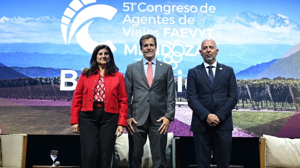 Más de 1.900 participantes dieron inicio al 51° Congreso de Agentes de Viajes de FAEVYT en Mendoza