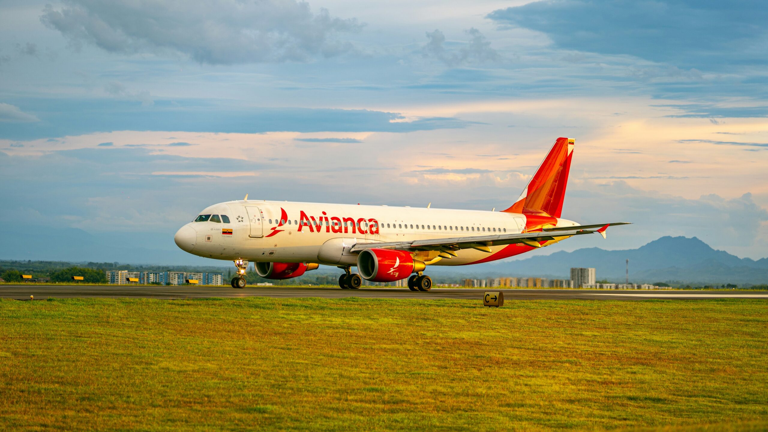 Avianca activa medidas de protección para pasajeros afectados por sismos en Colombia
